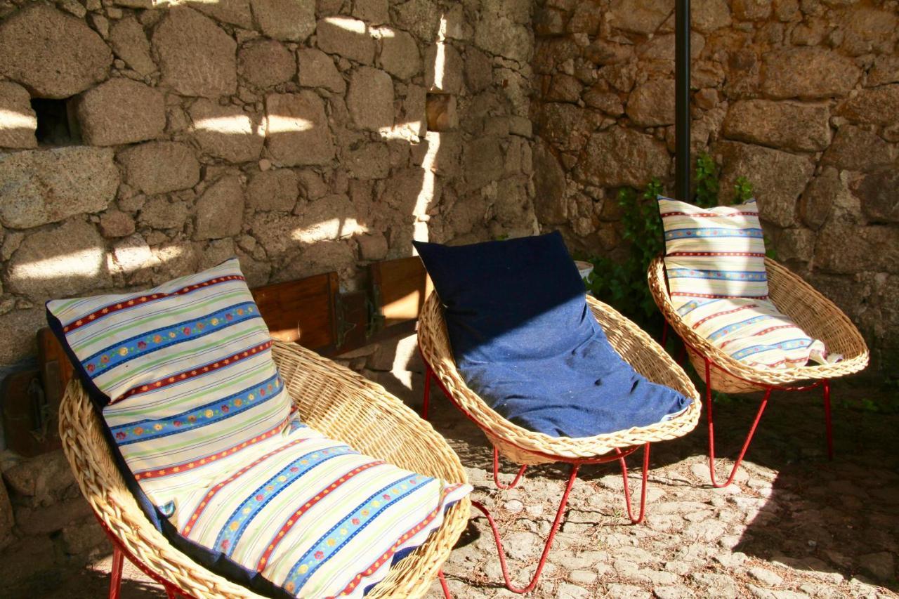 Casa Do Balcao Guest House Alcains Екстериор снимка
