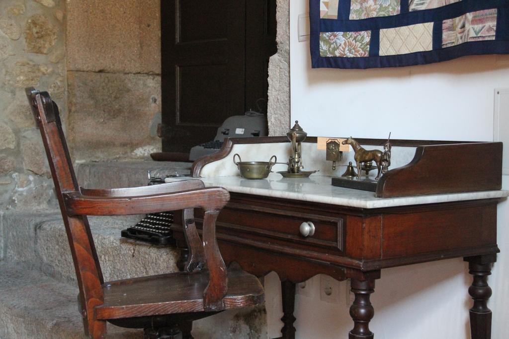Casa Do Balcao Guest House Alcains Екстериор снимка