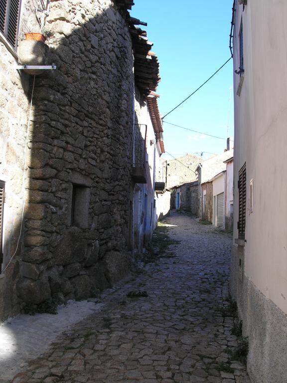 Casa Do Balcao Guest House Alcains Екстериор снимка